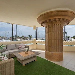 luxury-apartment-with-sea-views-in-puerto-marina.1costadelsol.com/